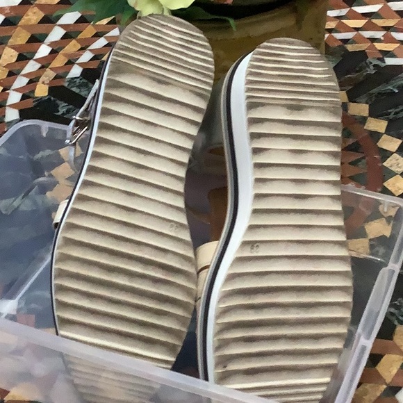 Designer shoes made in Italy  and purchased in Italy unique, very comfortable - Picture 4 of 5